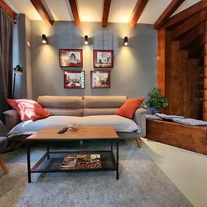  Apartment The-point Lovely In Center Of Romania